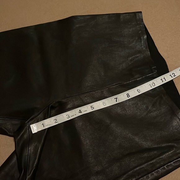GRLFRND Carter Leather Bicycle Shorts In Black- Size Small - Picture 10 of 12